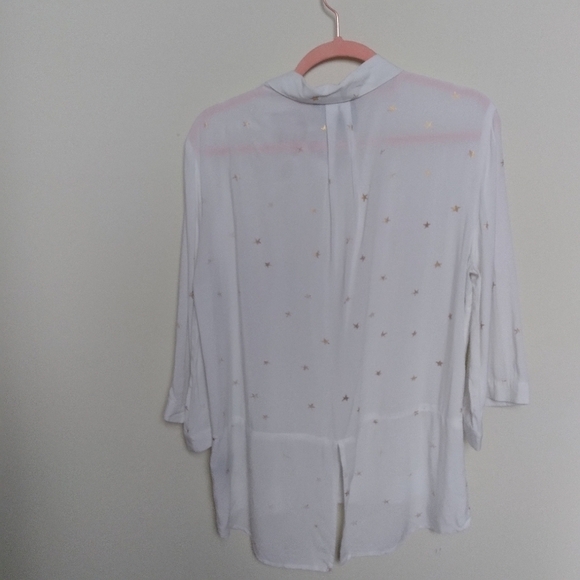 Nanette Lepore Star Print Split Tail Button Front Top Size Medium - Picture 2 of 11